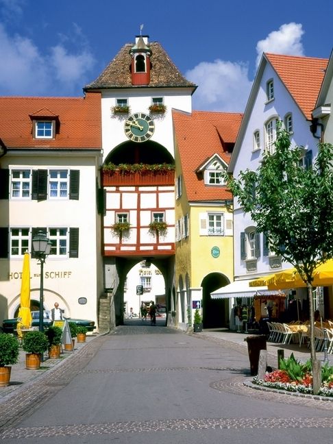 Produktbild: CALVENDO Puzzle Stadttor in der Unterstadt Meersburg | 1000 Teile Lege-Gr&ouml;&szlig;e 64x48cm Foto-Puzzle f&uuml;r gl&uuml;ckliche Stunden