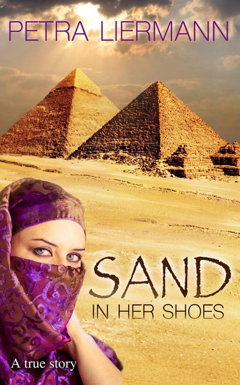 Produktbild: Sand in her shoes