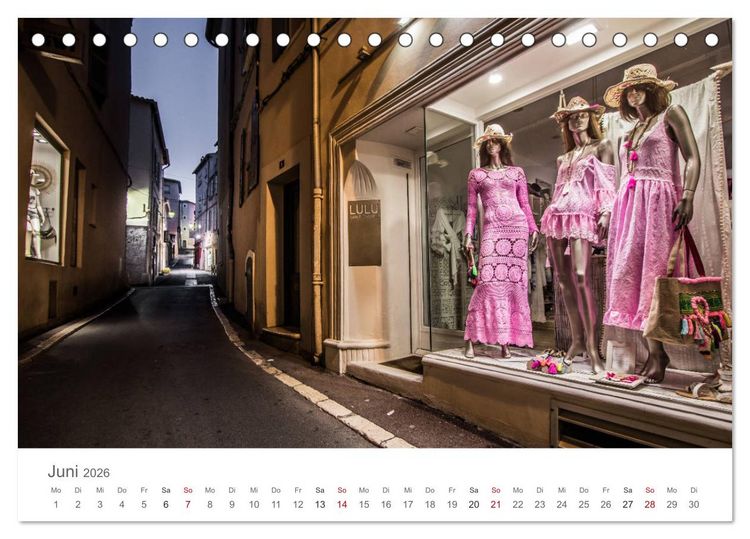 Produktbild: Saint Tropez - Early Morning Street Photography (Tischkalender 2026 DIN A5 quer), CALVENDO Monatskalender