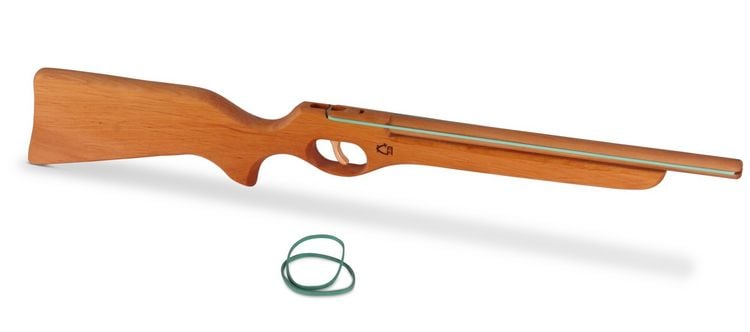 Produktbild: BestSaller Kinder-Gewehr mit Funktion, Erle ge&ouml;lt (schie&szlig;t Gummis)