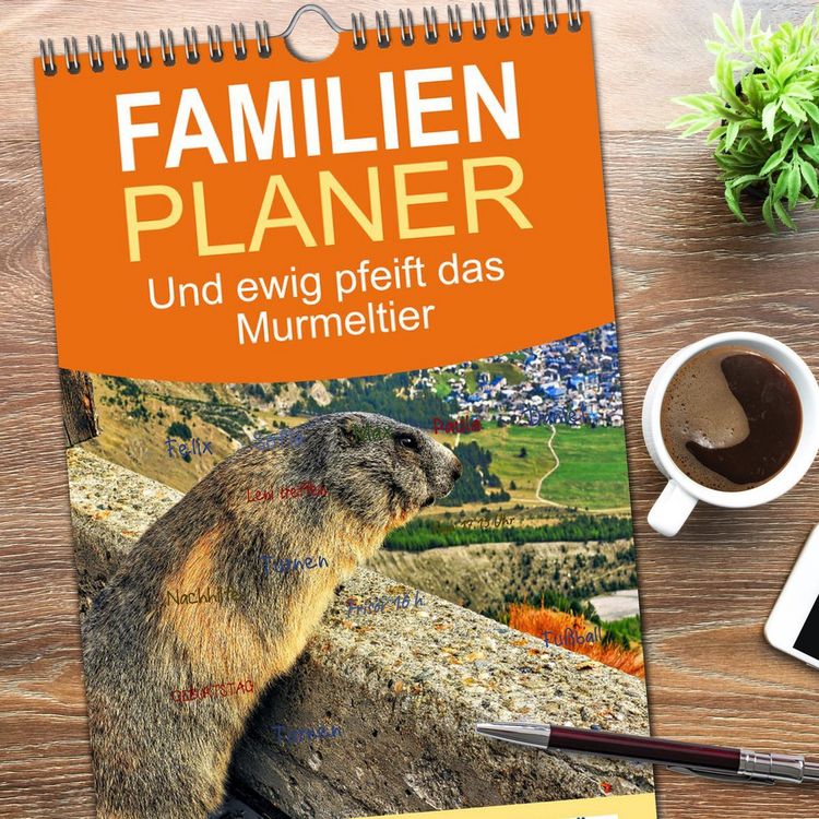 Produktbild: Familienplaner 2026 - Und ewig pfeift das Murmeltier mit 5 Spalten (Wandkalender, 21 x 45 cm) CALVENDO