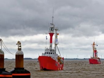 Produktbild: CALVENDO Puzzle Feuerschiff Borkum Riff und Elbe 1 auf dem Dollart | 1000 Teile Lege-Gr&ouml;&szlig;e 64x48cm Foto-Puzzle f&uuml;r gl&uuml;ckliche Stunden