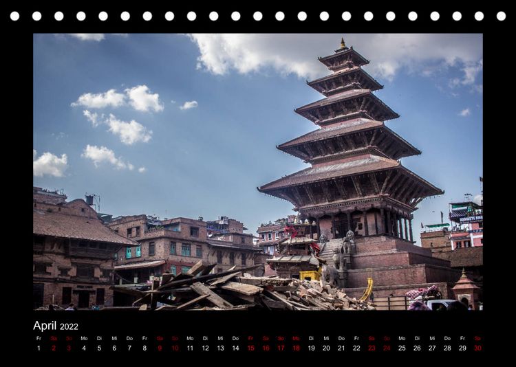 Produktbild: Mystisches Nepal - Am Fu&szlig;e des Himalaya (Tischkalender 2022 DIN A5 quer)