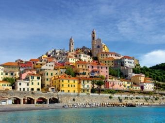 Produktbild: CALVENDO Puzzle Strand und Altstadt von Cervo | 1000 Teile Lege-Gr&ouml;&szlig;e 64x48cm Foto-Puzzle f&uuml;r gl&uuml;ckliche Stunden