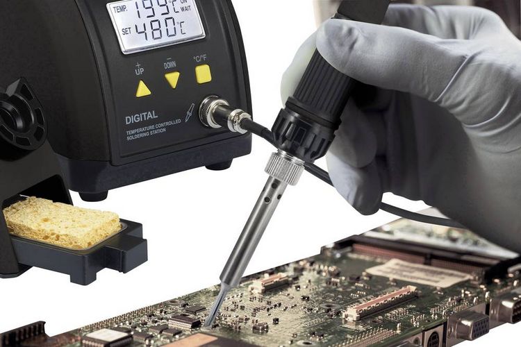 Produktbild: TOOLCRAFT N9-3 L&ouml;tspitze abgeschr&auml;gt 45&deg; Spitzen-Gr&ouml;&szlig;e 3 mm Spitzen-L&auml;nge 44 mm Inhalt 1 St.