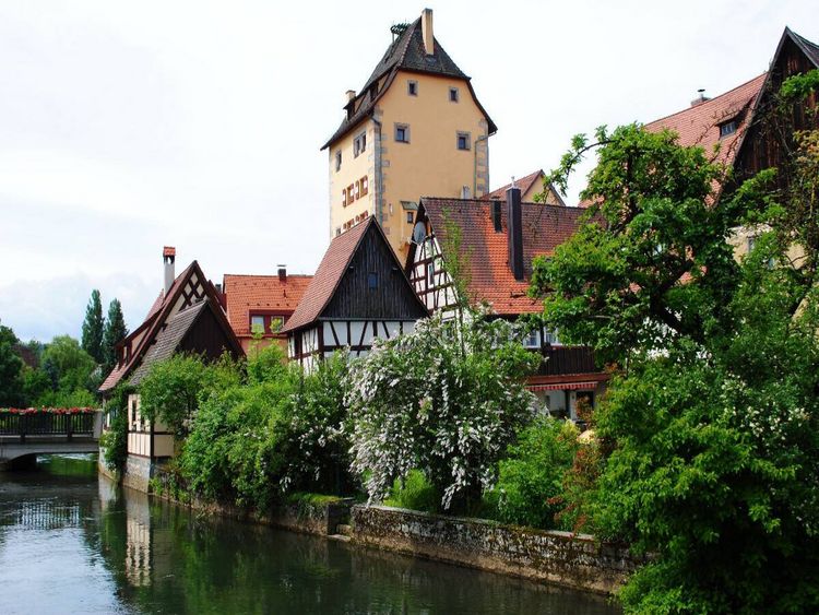 Produktbild: CALVENDO Puzzle Wassertor an der Pegnitz in Hersbruck | 1000 Teile Lege-Gr&ouml;&szlig;e 64x48cm Foto-Puzzle f&uuml;r gl&uuml;ckliche Stunden