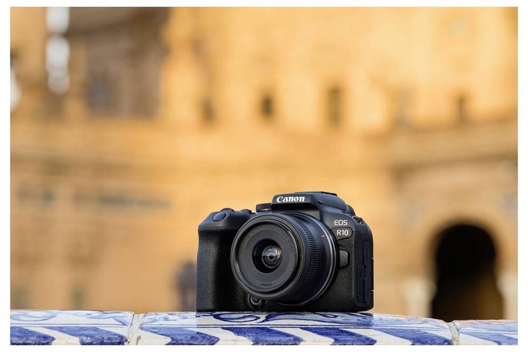 Produktbild: Canon EOS R10 + RF-S 18-45mm F4.5-6.3 IS STM Digitale Spiegelreflexkamera RF-S 18-45 mm 24.2 Megapixel Schwarz 4K-Video, Bildstabilisierung, WiFi