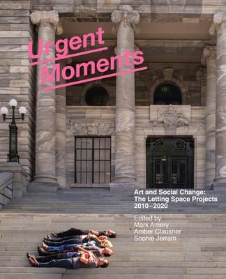 Produktbild: Urgent Moments