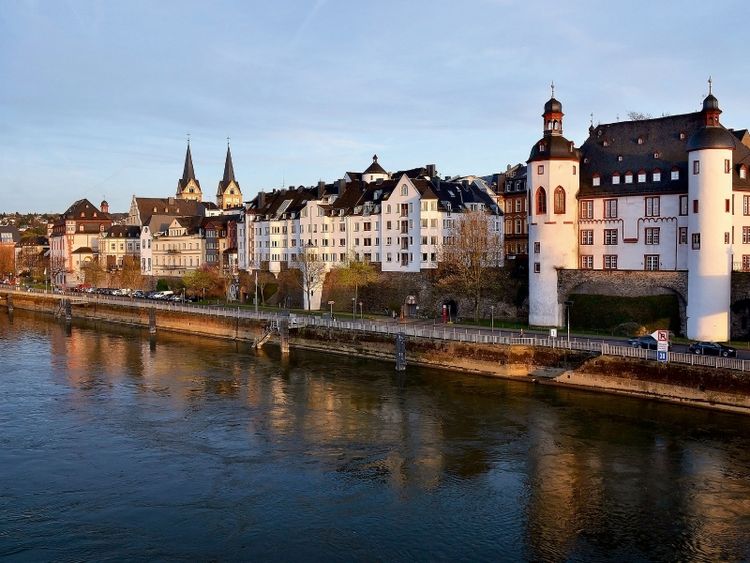 Produktbild: CALVENDO Puzzle Koblenz - Das Altstadtufer im warmen Abendlicht. | 1000 Teile Lege-Gr&ouml;&szlig;e 64x48cm Foto-Puzzle f&uuml;r gl&uuml;ckliche Stunden