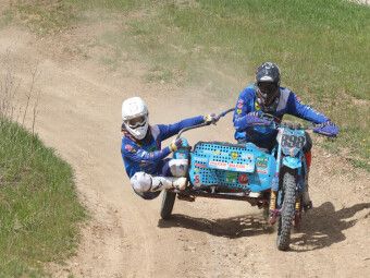 Produktbild: CALVENDO Puzzle Motocross Beiwagen-Fahrer mit Copilot in Action | 1000 Teile Lege-Gr&ouml;&szlig;e 64x48cm Foto-Puzzle f&uuml;r gl&uuml;ckliche Stunden