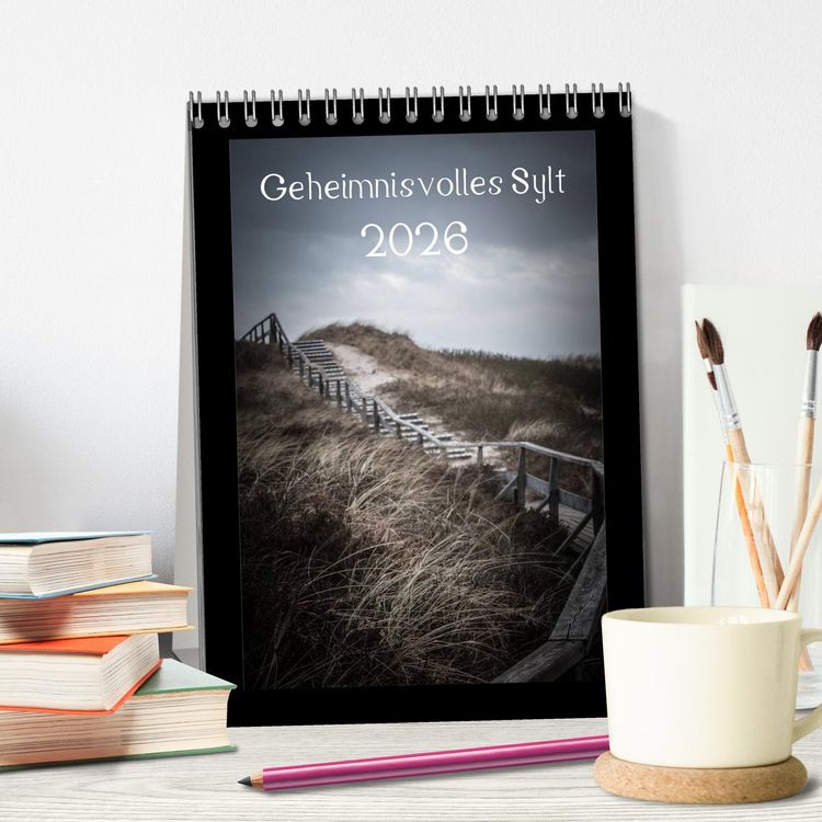 Produktbild: Geheimnisvolles Sylt 2026 (Tischkalender 2026 DIN A5 hoch), CALVENDO Monatskalender