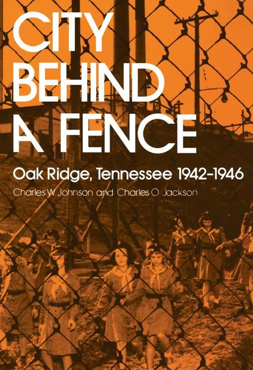 Produktbild: City Behind a Fence