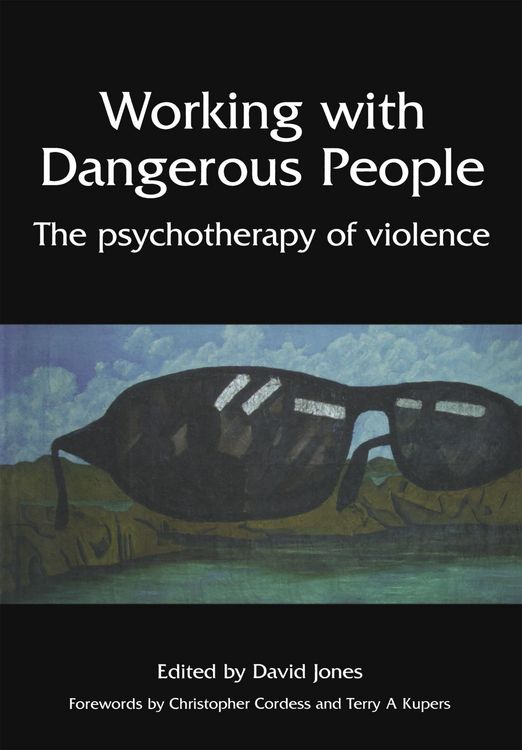 Produktbild: Working with Dangerous People