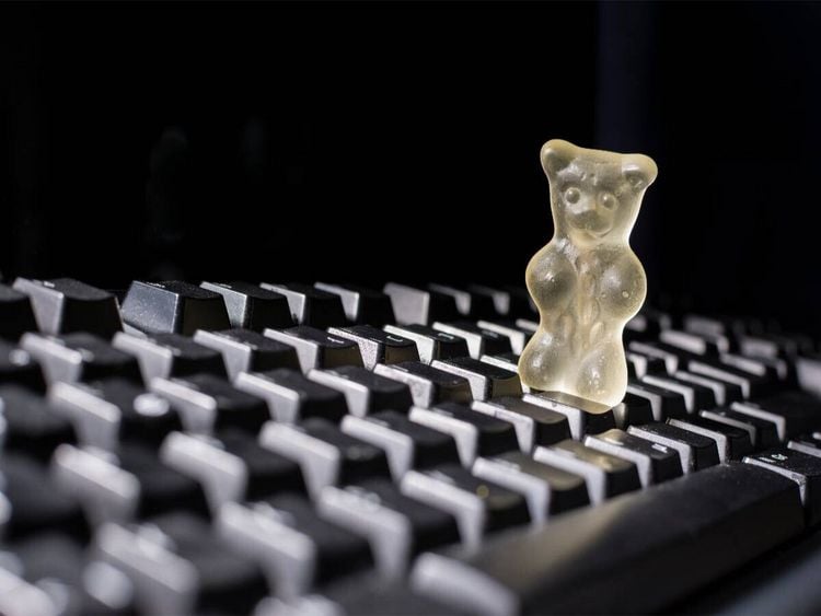 Produktbild: CALVENDO Puzzle Gummib&auml;rchen auf Computer-Tastatur | 1000 Teile Lege-Gr&ouml;&szlig;e 64x48cm Foto-Puzzle f&uuml;r gl&uuml;ckliche Stunden
