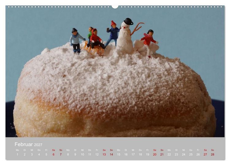 Produktbild: Das zweite Leben von Miniatur-Figuren (hochwertiger Premium Wandkalender 2027 DIN A2 quer), Kunstdruck in Hochglanz