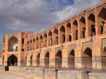 Produktbild: CALVENDO Puzzle Khadju Br&uuml;cke in Isfahan | 1000 Teile Lege-Gr&ouml;&szlig;e 64x48cm Foto-Puzzle f&uuml;r gl&uuml;ckliche Stunden
