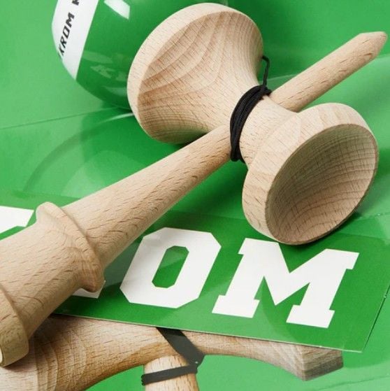 Produktbild: KROM Kendama POP LOL dark green