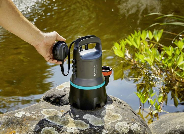 Produktbild: GARDENA 09040-61 9000 Schmutzwasser-Tauchpumpe 9000 l/h 6m
