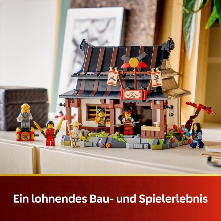 Produktbild: LEGO NINJAGO 71858 15-j&auml;hriges Jubil&auml;um: Vier-Waffen-Schmiede, Spiel