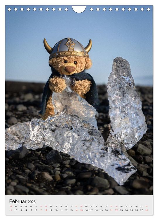 Produktbild: Travelling Teddy in Island (Wandkalender 2026 DIN A4 hoch), CALVENDO Monatskalender