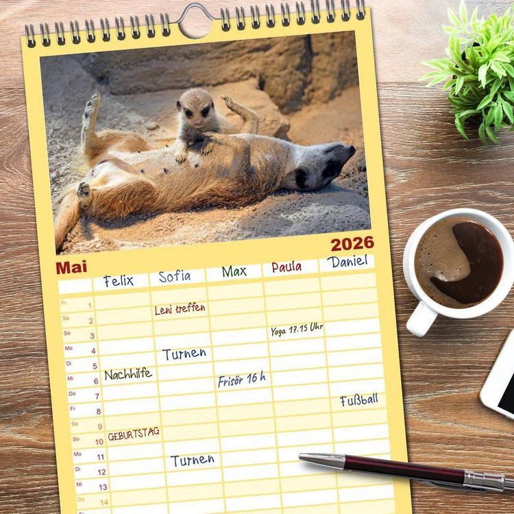 Produktbild: Familienplaner 2026 - Lustige Erdm&auml;nnchen mit 5 Spalten (Wandkalender, 21 x 45 cm) CALVENDO