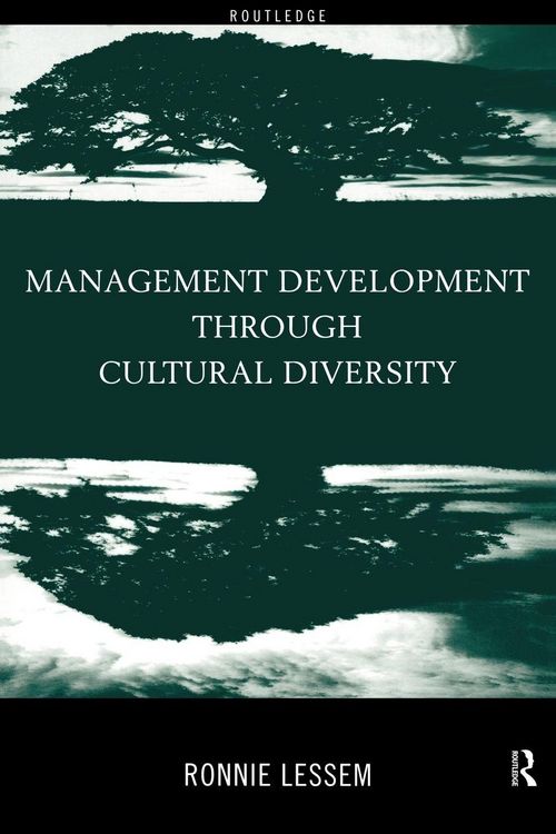 Produktbild: Management Development Through Cultural Diversity