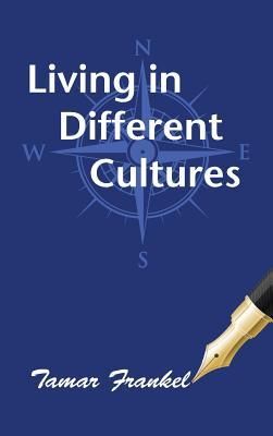 Produktbild: Living in Different Cultures