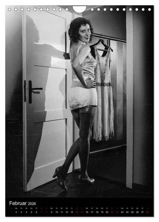 Produktbild: Nylons und Zigaretten (Wandkalender 2026 DIN A4 hoch), CALVENDO Monatskalender