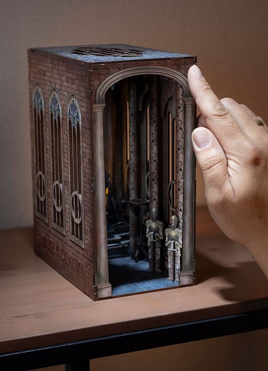 Produktbild: Book Nook DIY B&uuml;cherecke House of the Dragon