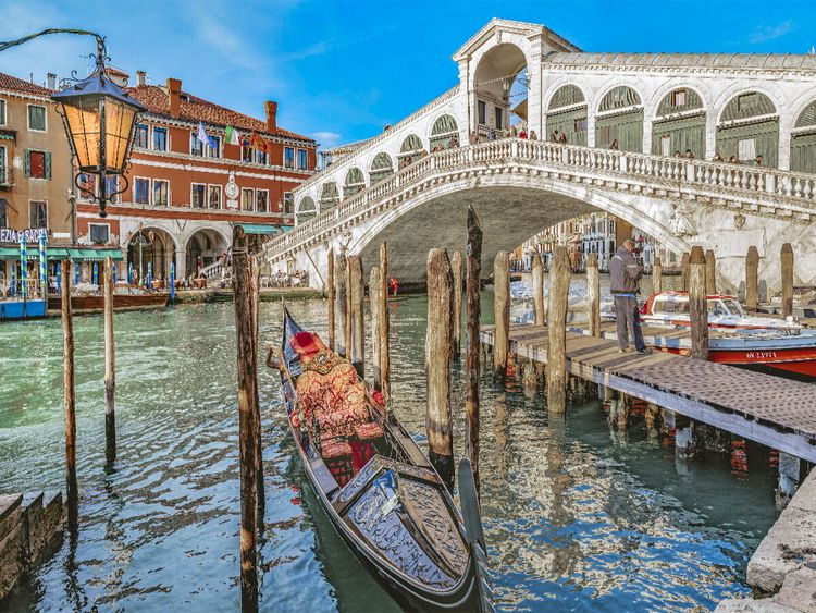 Produktbild: CALVENDO Puzzle Gondel Station an der Rialto Br&uuml;cke | 1000 Teile Lege-Gr&ouml;&szlig;e 64x48cm Foto-Puzzle f&uuml;r gl&uuml;ckliche Stunden