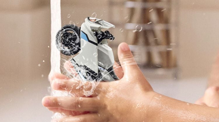 Produktbild: Playmobil&reg; Color Motorrad 71377