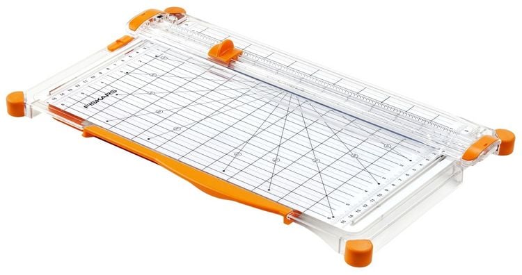 Produktbild: Fiskars Papierschneidemaschine SureCut Papierschneidemaschine A4 - Breite Base