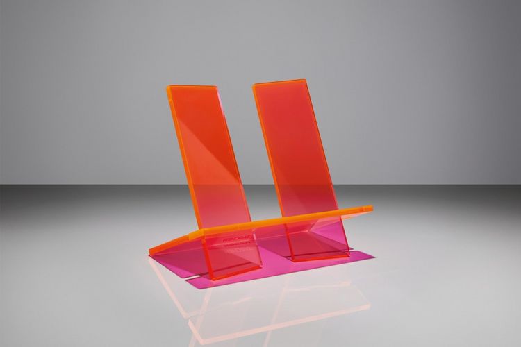 Produktbild: Bookstand. Medium. Radiant Pink