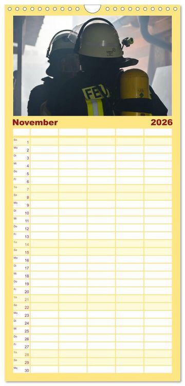 Produktbild: Familienplaner 2026 - FEUERWEHR IM EINSATZ mit 5 Spalten (Wandkalender, 21 x 45 cm) CALVENDO
