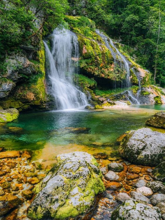Produktbild: CALVENDO Puzzle Virje Wasserfall | 1000 Teile Lege-Gr&ouml;&szlig;e 64x48cm Foto-Puzzle f&uuml;r gl&uuml;ckliche Stunden
