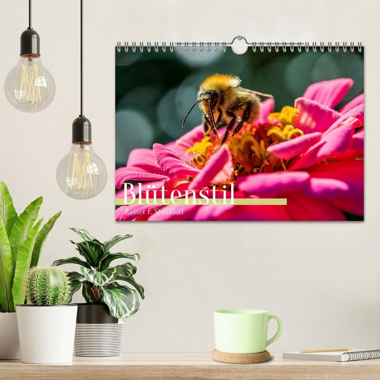 Produktbild: Bl&uuml;tenstil (Wandkalender 2026 DIN A4 quer), CALVENDO Monatskalender