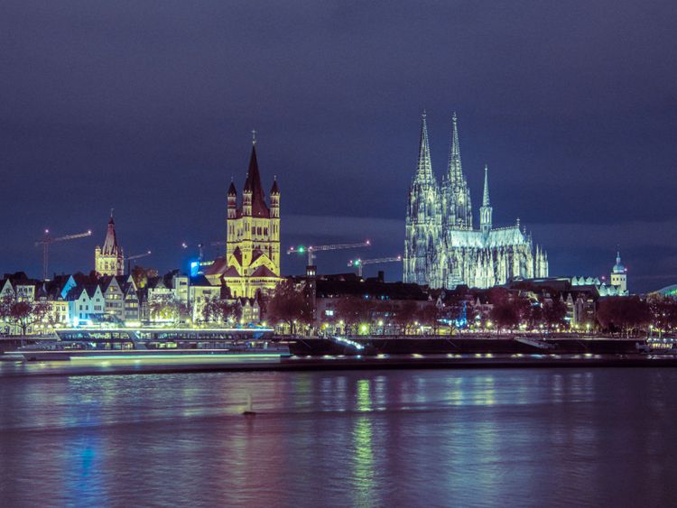 Produktbild: CALVENDO Puzzle K&ouml;ln bei Nacht | 1000 Teile Lege-Gr&ouml;&szlig;e 64x48cm Foto-Puzzle f&uuml;r gl&uuml;ckliche Stunden