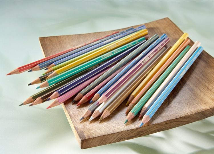 Umweltfreundlicher Buntstift - STABILO GREENcolors - 24er Pack - mit 24 verschiedenen Farben