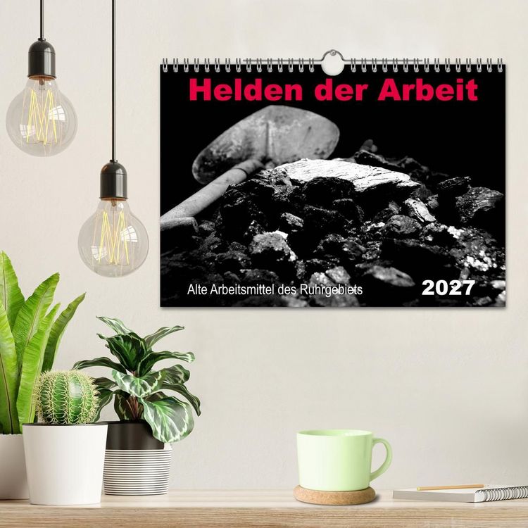 Produktbild: Helden der Arbeit - Alte Arbeitsmittel des Ruhrgebiets (Wandkalender 2027 DIN A4 quer), CALVENDO Monatskalender