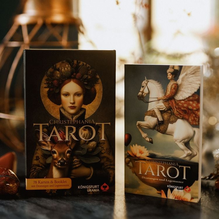 Produktbild: Christephania Tarot - 78 farbige Tarotkarten und ein 176-seitiges Booklet mit Deutungen und Legungen (nostalgisches, hochwertiges Tarotdeck)