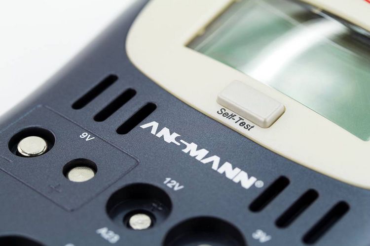 Produktbild: Ansmann Batterietester Energy-Check LCD Messbereich (Batterietester) 1,2 V, 1,5 V, 3 V, 9 V, 12 V Akku, Batterie 4000392