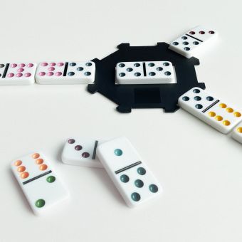 Produktbild: Classics: Dominos