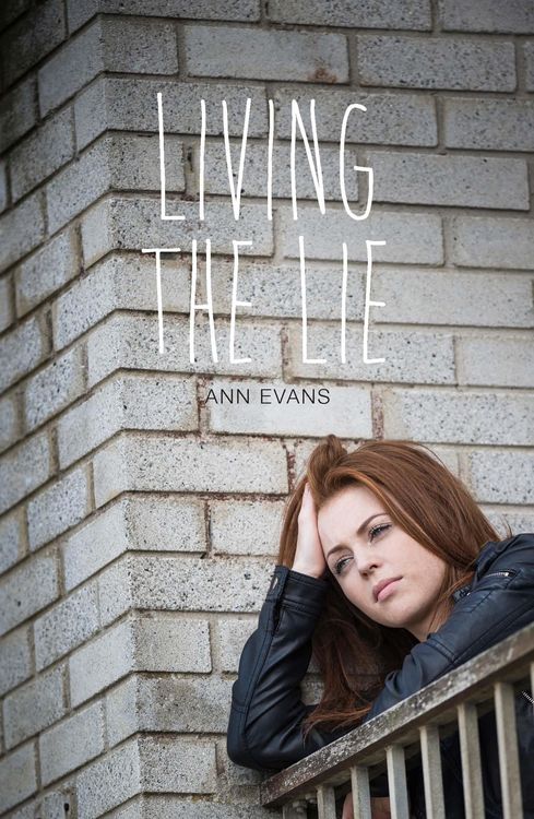 Produktbild: Living the Lie