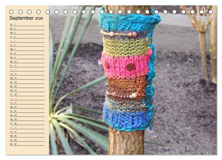 Produktbild: Urban Knitting L&uuml;neburg (Tischkalender 2026 DIN A5 quer), CALVENDO Monatskalender