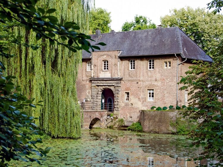 Produktbild: CALVENDO Puzzle Schloss Rheydt | 1000 Teile Lege-Gr&ouml;&szlig;e 64x48cm Foto-Puzzle f&uuml;r gl&uuml;ckliche Stunden