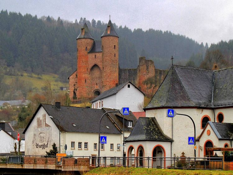 Produktbild: CALVENDO Puzzle Bertradaburg in M&uuml;rlenbach | 1000 Teile Lege-Gr&ouml;&szlig;e 64x48cm Foto-Puzzle f&uuml;r gl&uuml;ckliche Stunden