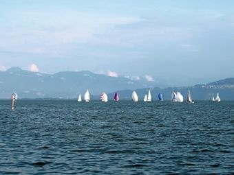 Produktbild: CALVENDO Puzzle Obersee Pokal Regatta 1000 Teile Puzzle quer | 1000 Teile Lege-Gr&ouml;&szlig;e 64 &times; 48 cm Foto-Puzzle f&uuml;r gl&uuml;ckliche Stunden