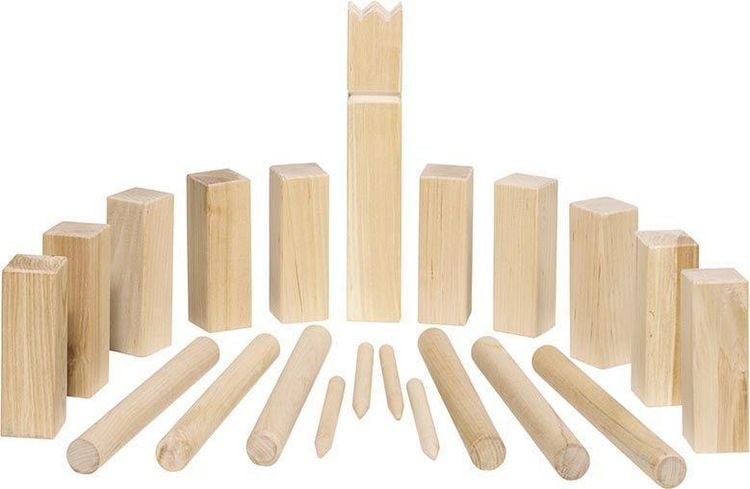 Bild vom Artikel Goki 56874 - Wikingerspiel Kubb, kleine Größe, im Baumwollbeutel vom Autor 