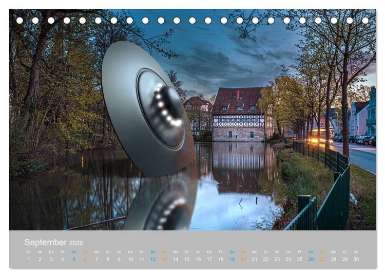Produktbild: Fantastisch und surreal - unbekannte Flugobjekte (Tischkalender 2026 DIN A5 quer), CALVENDO Monatskalender