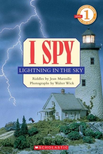Produktbild: I Spy Lightning in the Sky (Scholastic Reader, Level 1)